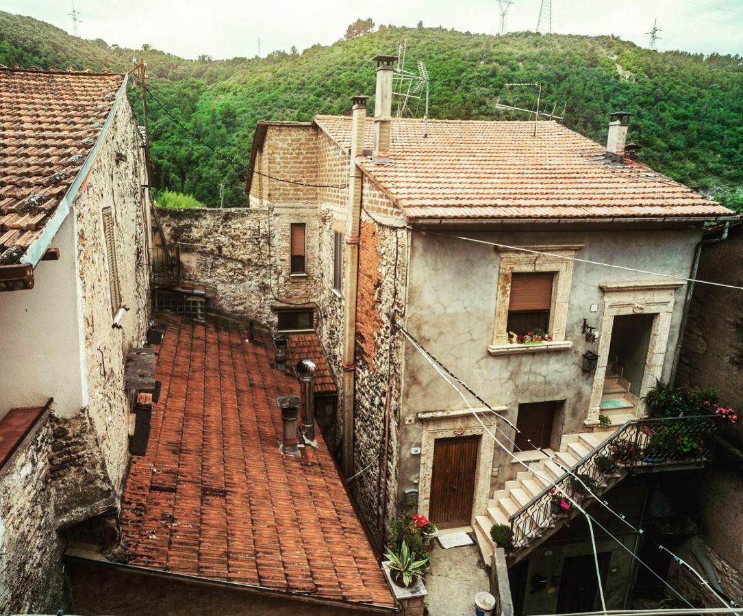 La Residenza Dei Papi Vila Papigno Exterior foto